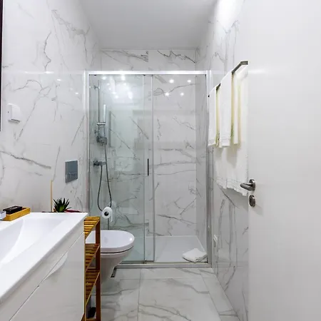 Mouzinho 129 - Sobreiro * Oporto